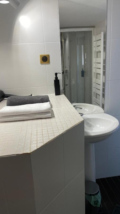 Ferienwohnung Marais Joli Deux Pieces Paris Exterior foto